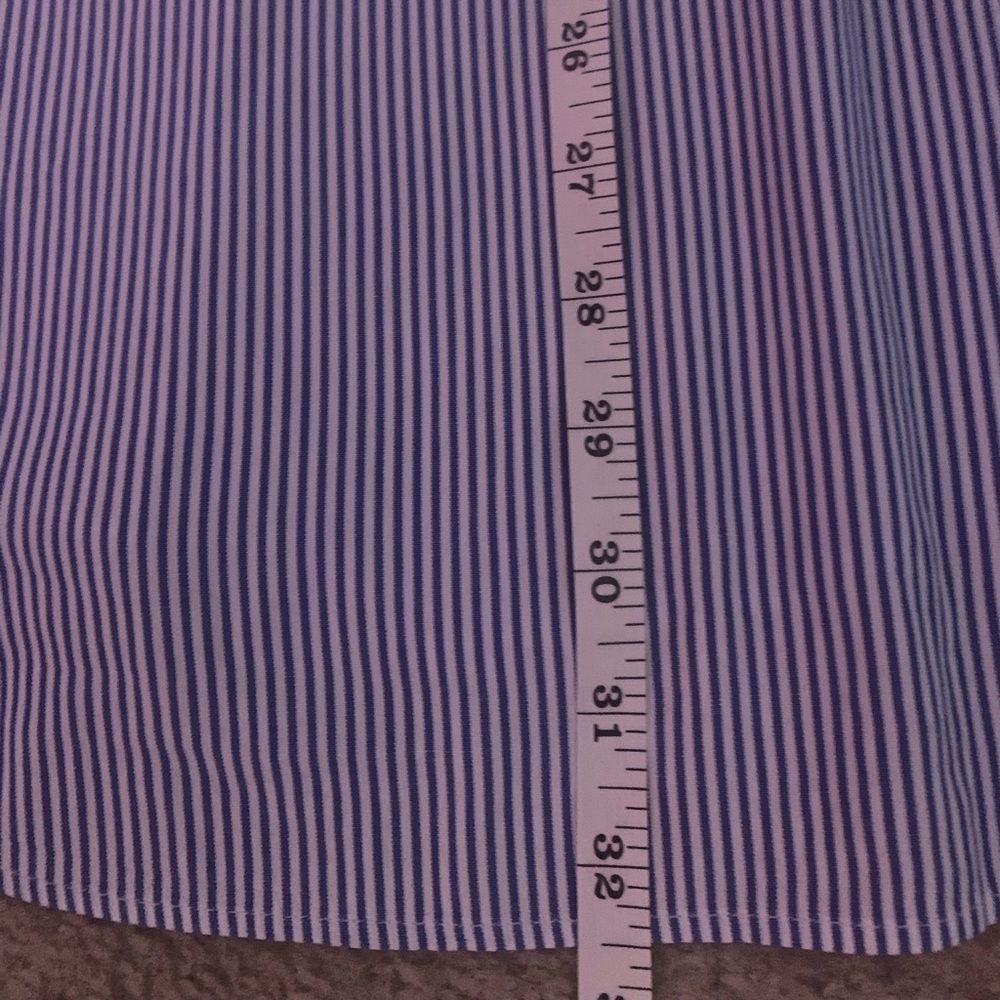 Van Heusen long sleeve stripe w/ front pocket top - Picture 4 of 4
